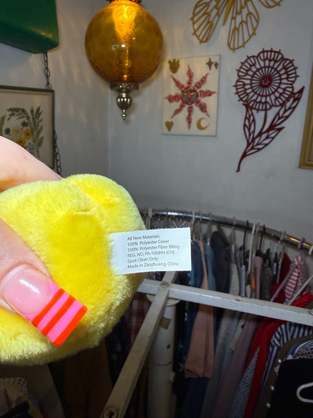Harutso I Yellow Plush Duck Keychain with Face & glitter eyes - Picture 5 of 8